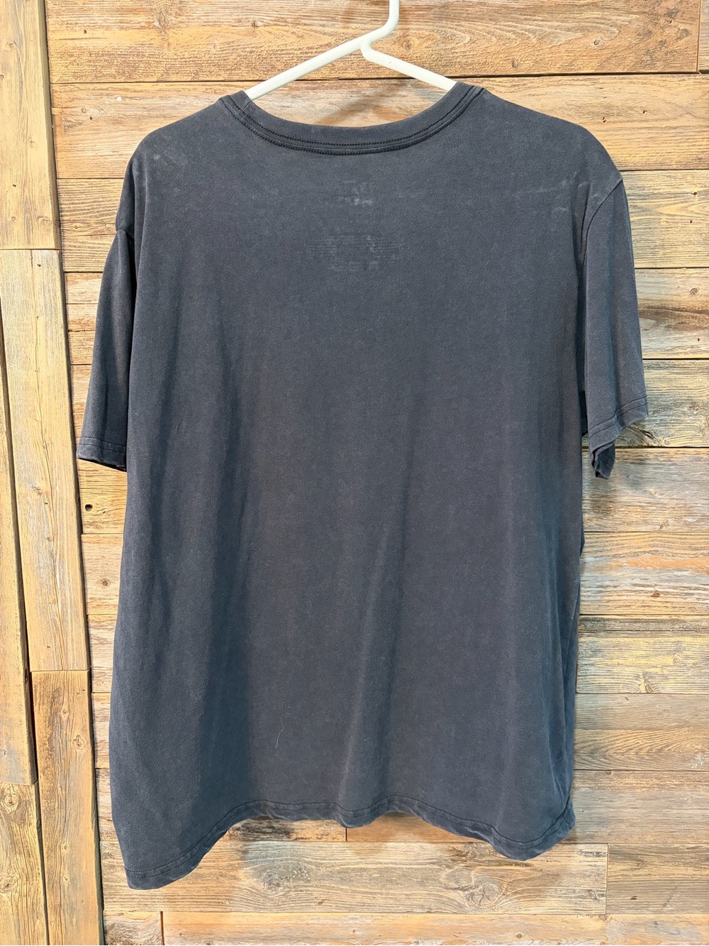 Hocus Pocus Gray Graphic Tee* - size XL - Picture 3 of 3